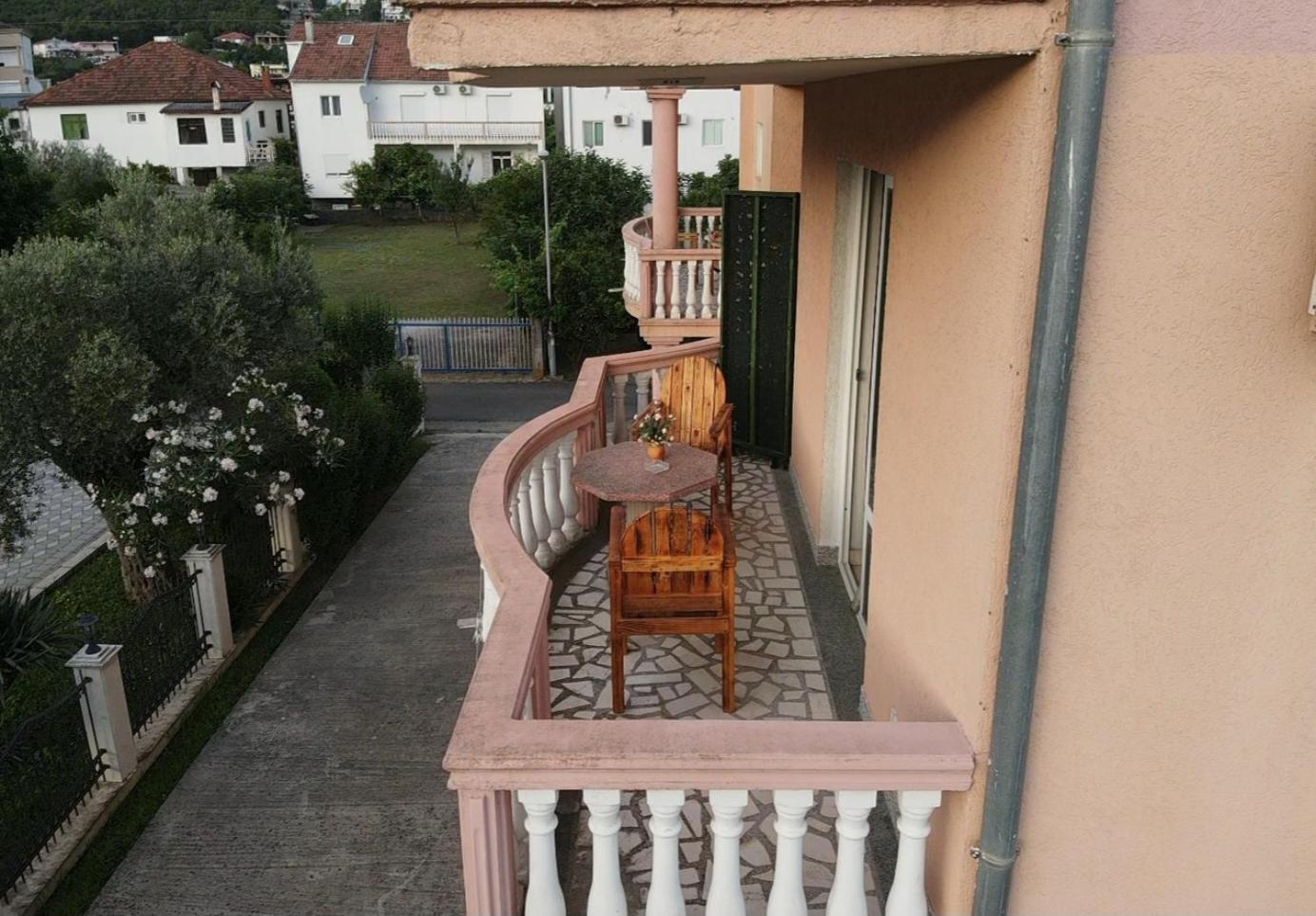 Kurt Apartaments Улцинь Экстерьер фото
