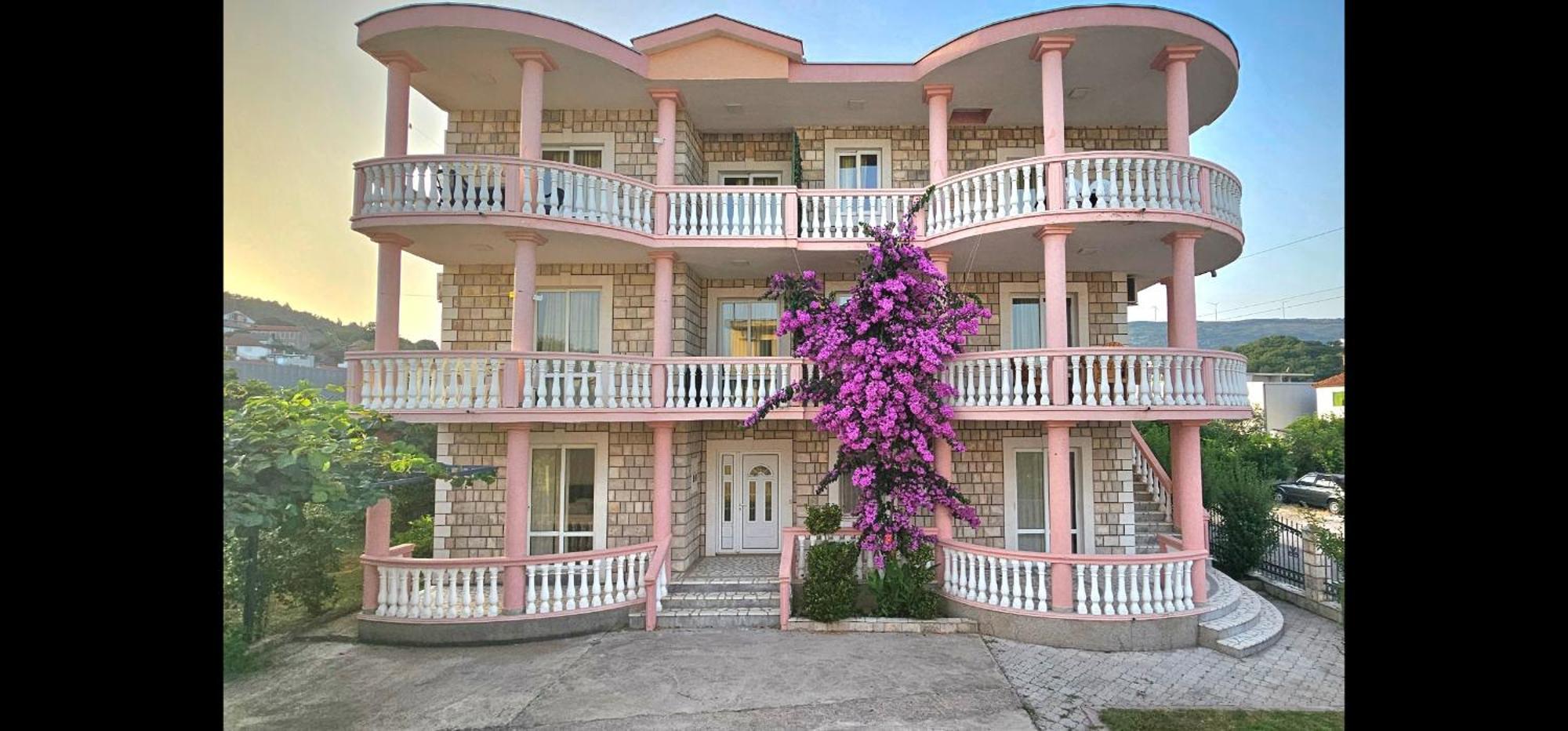 Kurt Apartaments Улцинь Экстерьер фото